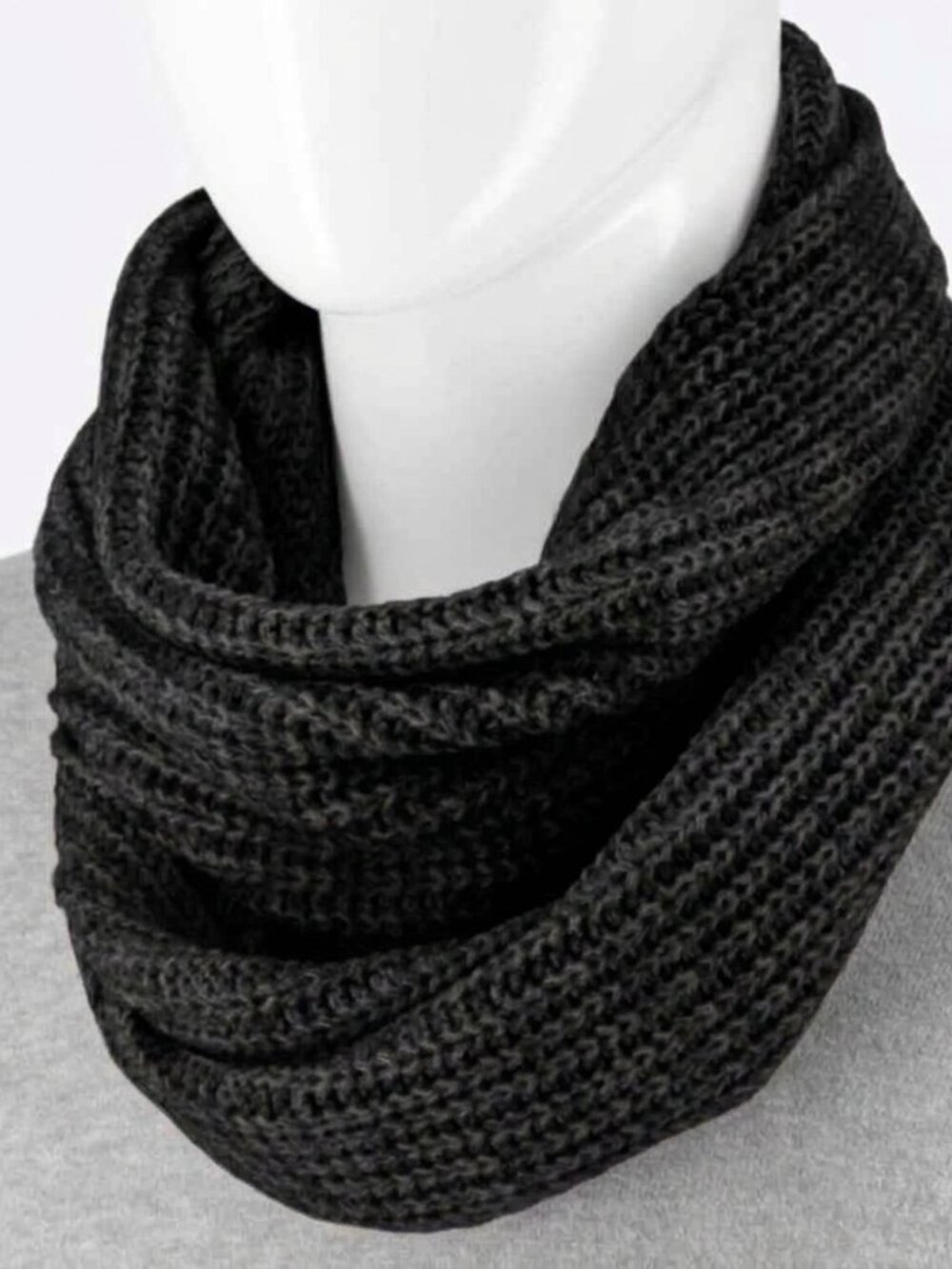 NWT Uniqlo Heattech Snood / Infinity Scarf, 411263, Black, OS, Unisex